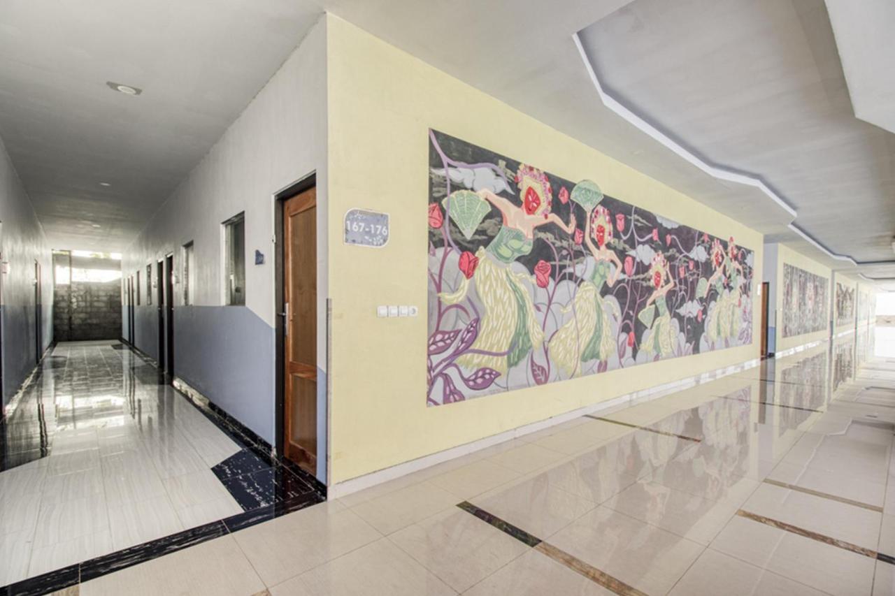 Reddoorz Plus @ Flory Hotel Yogyakarta Exteriér fotografie